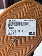 Load image into Gallery viewer, Adidas W Shoes Size 6.5
