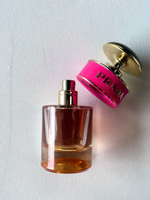 Load image into Gallery viewer, Prada Purfume
