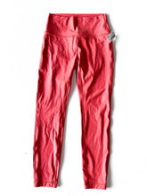 Load image into Gallery viewer, Lululemon WA Pants Size M
