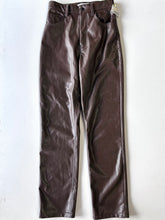 Load image into Gallery viewer, Abercrombie &amp; Fitch W Pants Size 3/4-27
