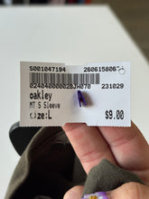 Load image into Gallery viewer, Oakley M T-Shirt Size L
