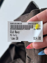 Load image into Gallery viewer, Old Navy M Pants Size 38
