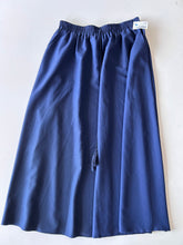 Load image into Gallery viewer, Emery Rose Long Skirt Size L
