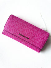 Load image into Gallery viewer, Michael Kors Wallet
