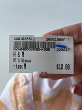 Load image into Gallery viewer, H&amp;M M T-Shirt Size M
