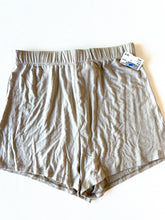 Load image into Gallery viewer, Skims W Shorts Size S
