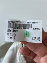 Load image into Gallery viewer, Old Navy M Shorts Size XL
