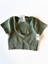 Load image into Gallery viewer, Aerie W T-Shirt Size XS
