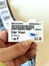 Load image into Gallery viewer, Under Armour W Athletic Shorts Size M
