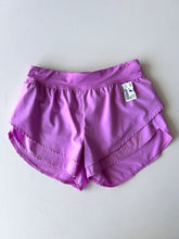 Load image into Gallery viewer, Apana Athletic Shorts Size M
