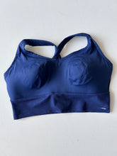 Load image into Gallery viewer, Izod W Sports Bra Size L
