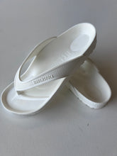 Load image into Gallery viewer, Birkenstock W Sandals

