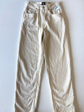 Load image into Gallery viewer, BDG W Pants Size 3/4-27
