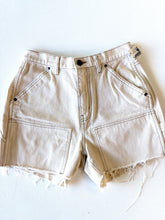 Load image into Gallery viewer, BDG W Shorts Size 3/4
