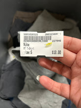 Load image into Gallery viewer, Nike T-Shirt Size Small

