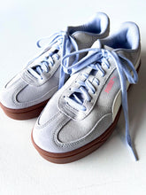 Load image into Gallery viewer, Puma W Shoe 10.5
