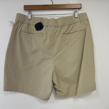 Load image into Gallery viewer, Sonoma Shorts Size 38
