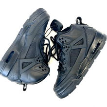 Load image into Gallery viewer, Air Jordan Womens Athletic Shoes Womens 7
