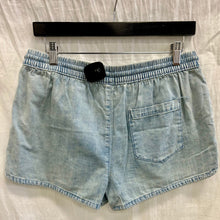 Load image into Gallery viewer, Aerie Shorts Size Medium

