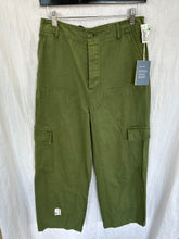 Load image into Gallery viewer, Universal Thread Pants Size 5/6 (28)
